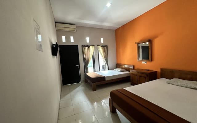 Hotel Warta Sari - photo 5