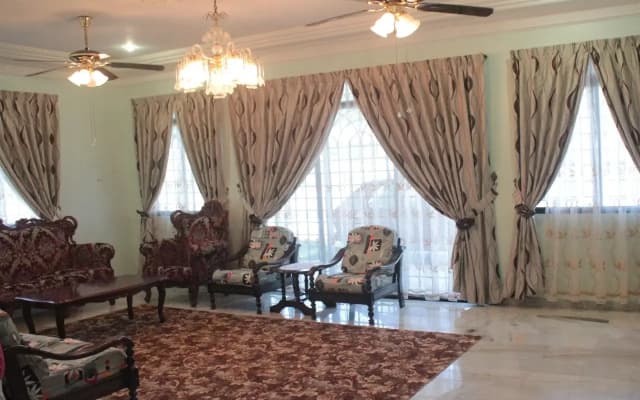 The Mawar Homestay - photo 4