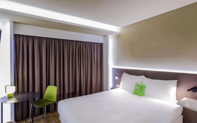 ibis Styles Lisboa Centro Marquês de Pombal - photo 3