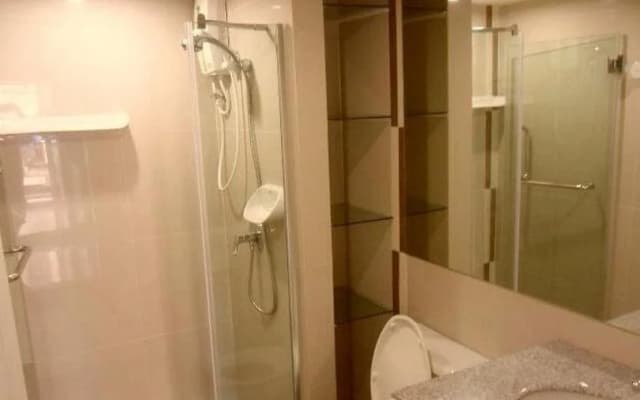 Zenith Place Condominium - photo 4