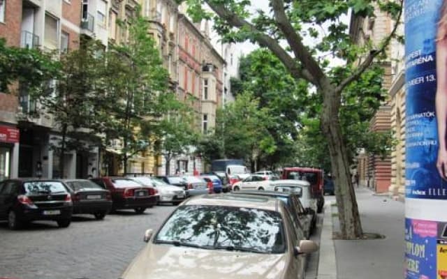 Castle View Apartment - photo 5