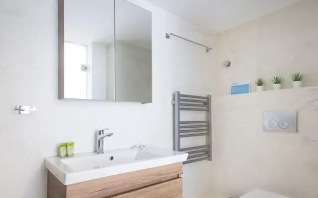 57Mq Homm Fancy Koukaki Lodge - photo 5