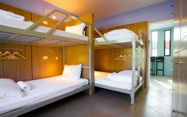 iNest Poshtel - Hostel - photo 5