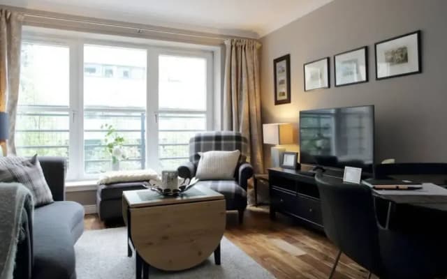 2 Bedroom Flat With Garage Parking - photo 4