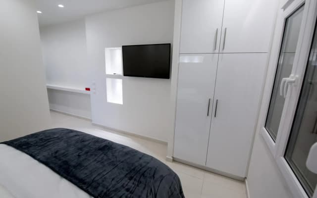WHITE LUX APARTMENT FOR 2 vipgreece - photo 2