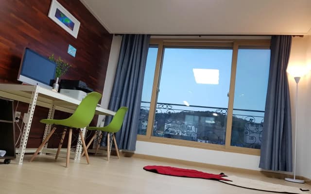 BUZZ Guesthouse - photo 3