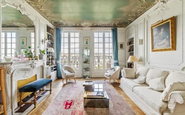 Stylish Vintage 3BR Apartment in Le Marais by GuestReady - photo 2