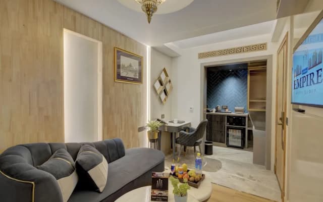 Empire Platinum Suites - photo 3