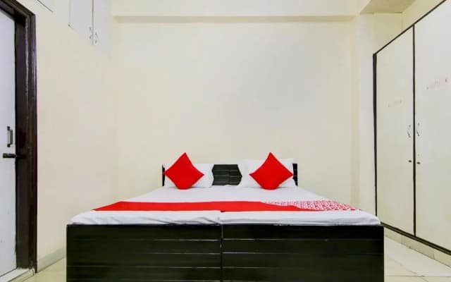 OYO Flagship 80561 Hansa Residency - photo 3