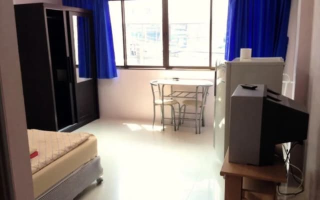 Friendly Guesthouse - photo 5