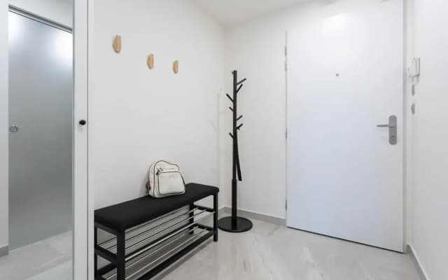Yellow apartment with PARKING - photo 2