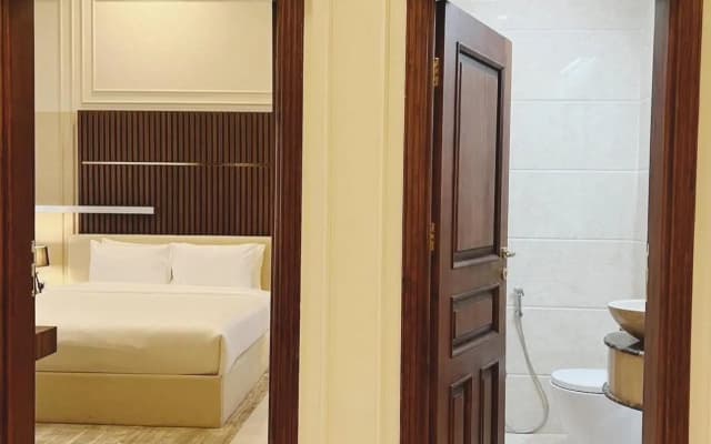 Abraj INN Royal Hotel - photo 3