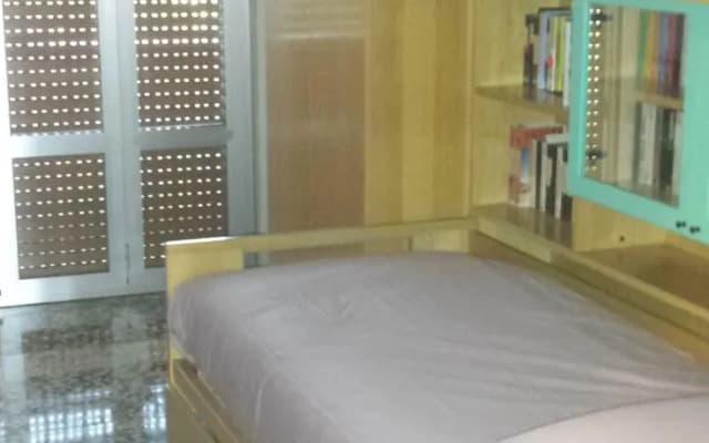 Queen Apartments - photo 2