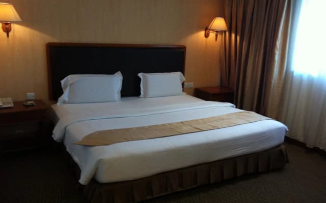 MB Hotel Lahad Datu - photo 4