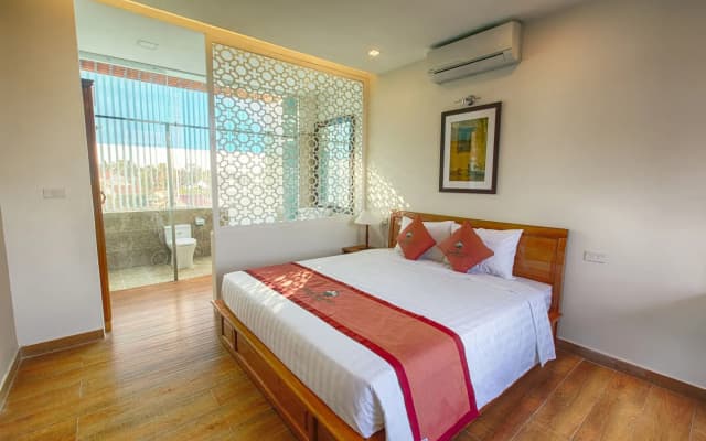 Serene River Villa - photo 4
