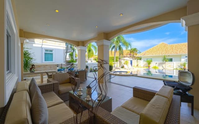 Luxurious 5-Bed Private Pool Villa - PV5 - photo 2