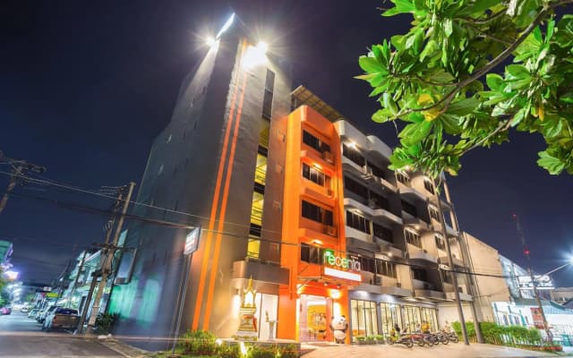 Hotel Recenta Style Phuket Town - photo 2