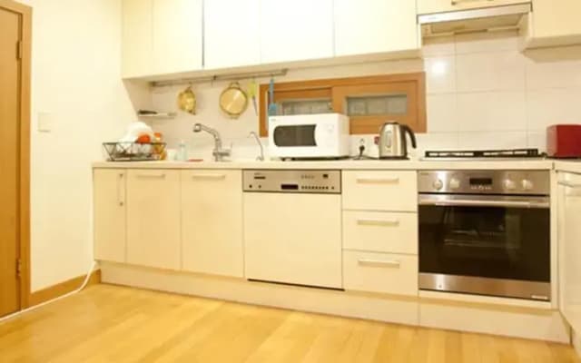 Time Guesthouse - photo 5