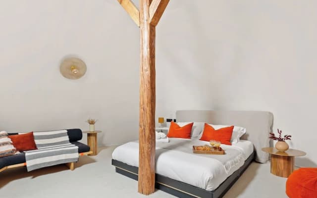 Stylish 1BR Parc Monceau Retreat - photo 2