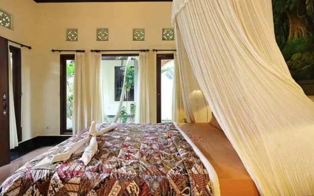 Loka Sari Guest House and Spa - photo 2