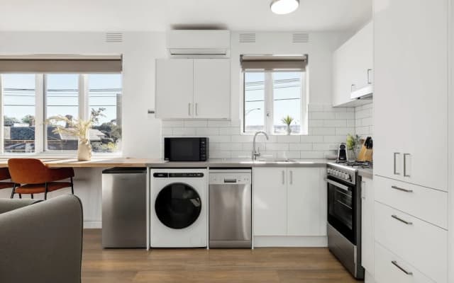 Windsor Apartments by Urban Rest - photo 5
