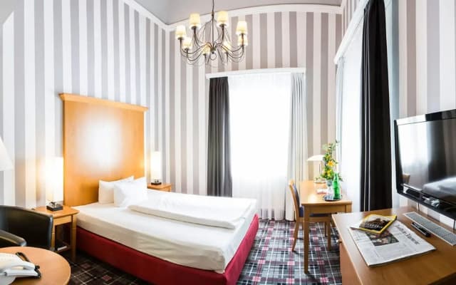 Grünau Hotel - photo 2