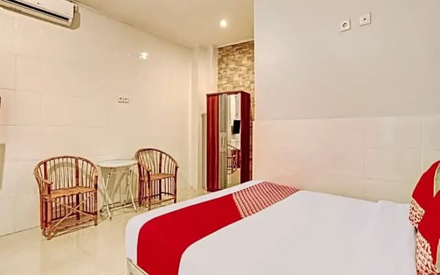 OYO 90155 Landuh Merta Residence - photo 4