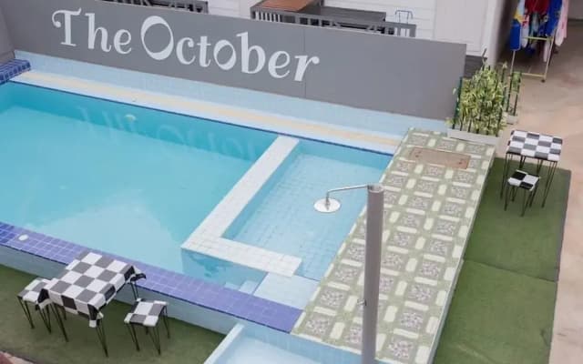 The October - photo 3
