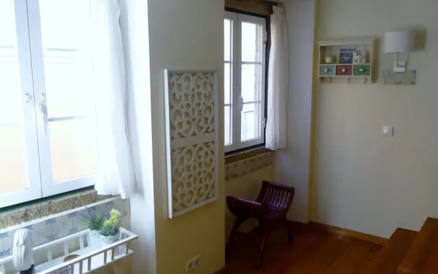 Charm & great location - Duplex - photo 2