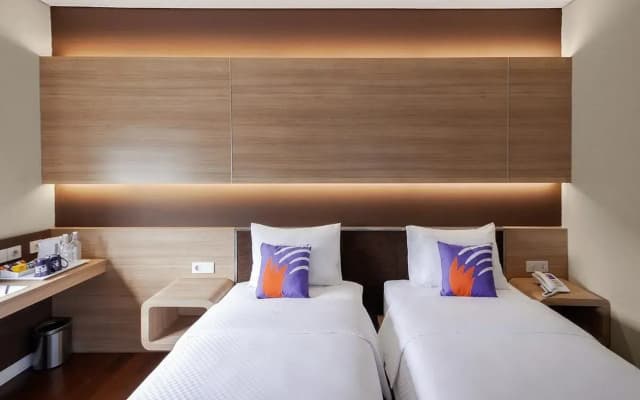 FOX Lite Hotel Grogol Jakarta - photo 5
