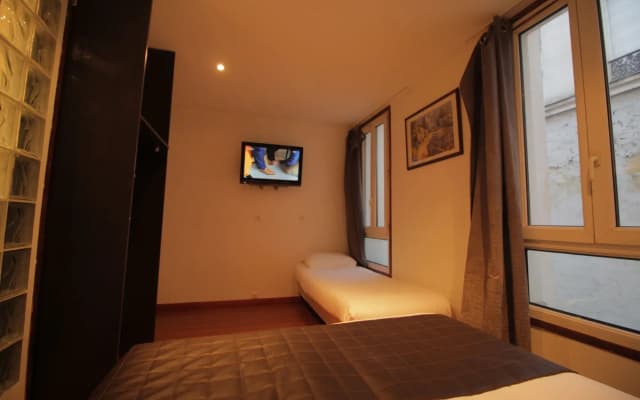 Modern's Hotel - photo 4
