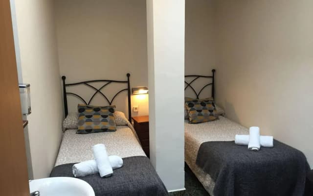 Hostal Alogar - photo 3