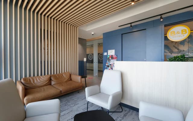 B&B Hotel Berlin-Airport - photo 2