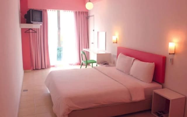 YY38 Hotel - photo 3
