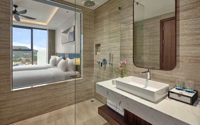 The Watson Premium Halong Hotel - photo 3