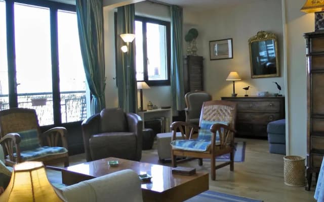 Apartment Living Jean Nicot - photo 4