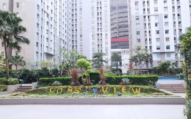Homey And Fully Furnished Studio At Green Bay Pluit Apartment - photo 5