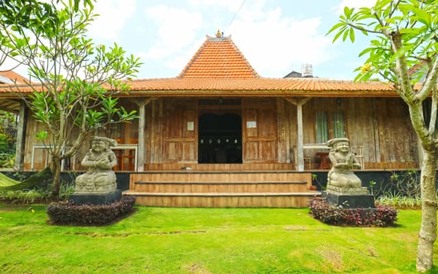 Damar Emas Guesthouse - photo 5