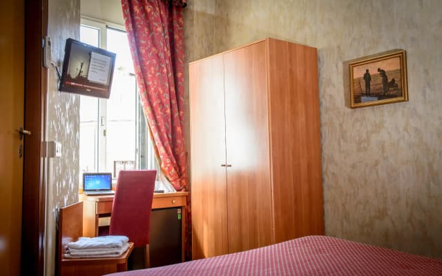 Hotel Emmaus - photo 4