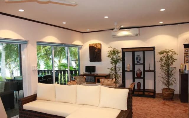 Coconut Laguna Villas - photo 4