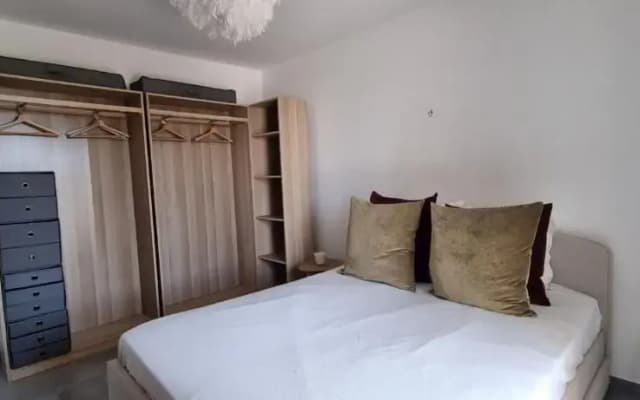 Nice 40m With Wifi Balcon Near The City - photo 3