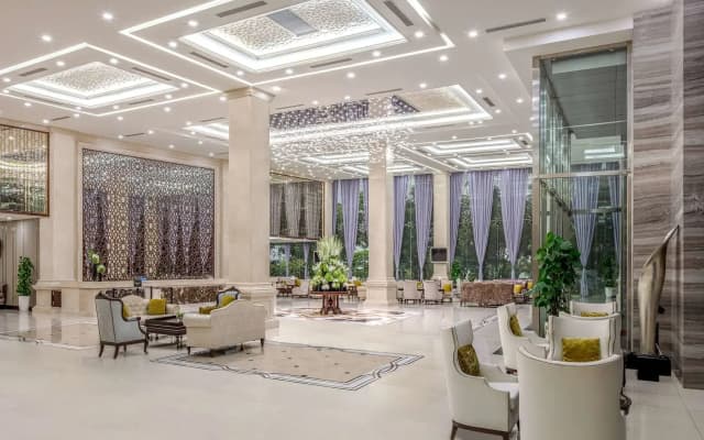 Melia Vinpearl Danang Riverfront - photo 2