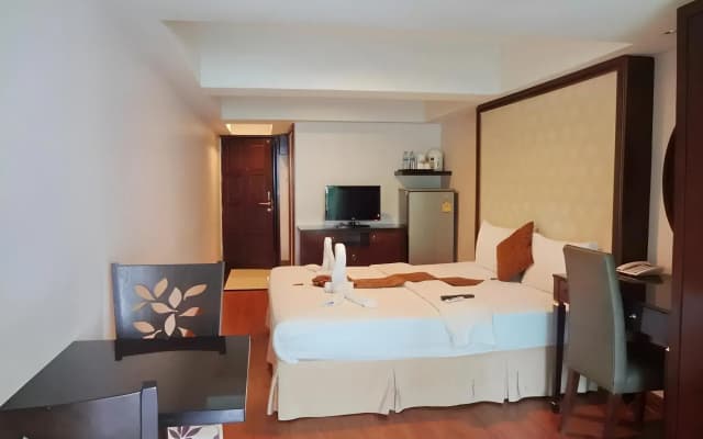 Maleez Lodge Hotel and Restaurant - photo 3
