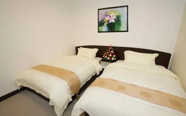 Leisure Inn - photo 2