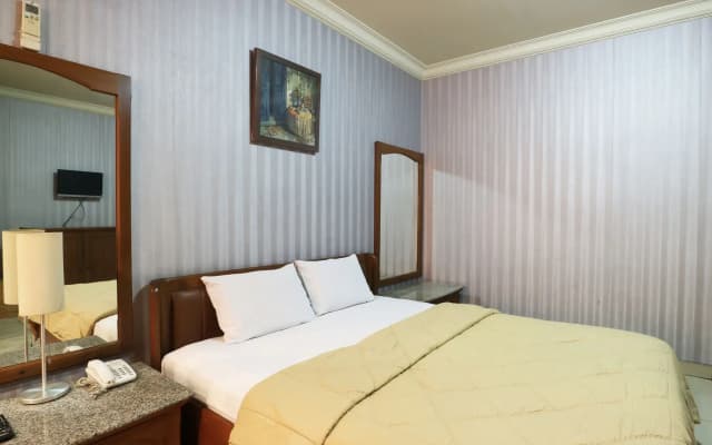 Hotel 678 Kemang - photo 4