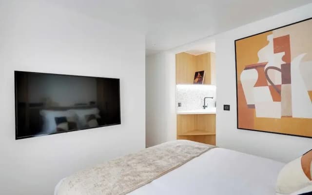 Charming apt With Balcony - 1br/2p - Saint Lazare - photo 5
