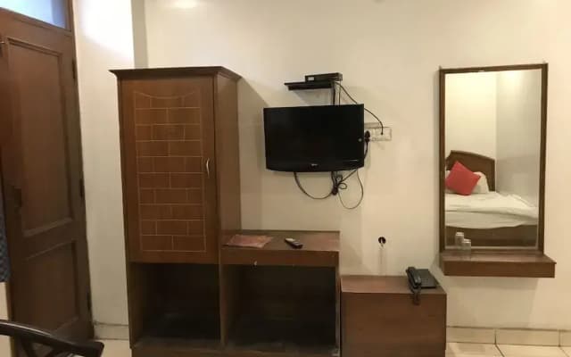 Hotel Rachana Tourist - photo 4