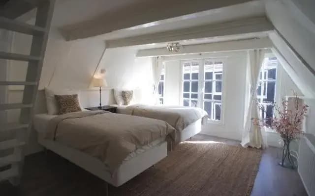 Kalverstraat Apartment - photo 2