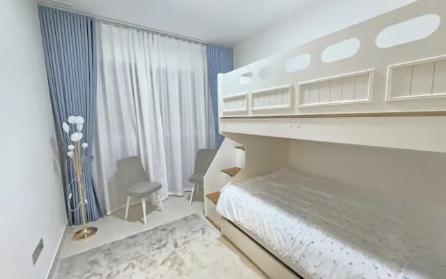Luxury Moon 2Bhk Ap. - photo 2
