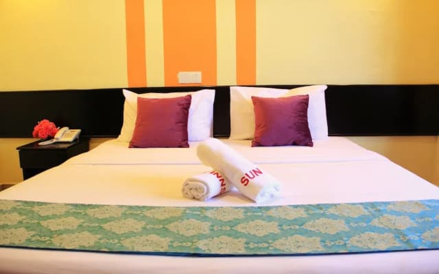 Sun Inn Hotel Pasir Penambang KS Botanic - photo 5